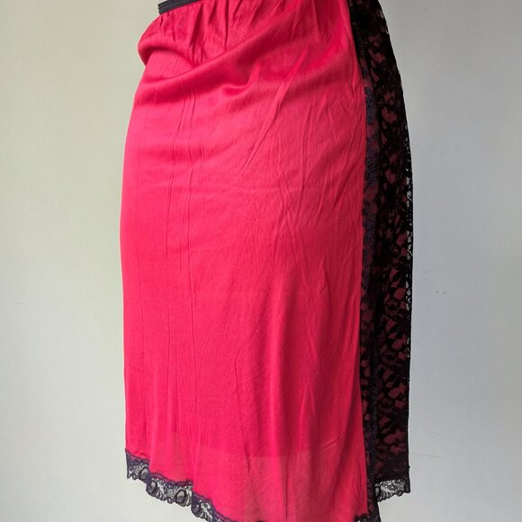 Vtg PLYMOUTH lingerie red & black lace overlay half skirt slip - Picture 2 of 2